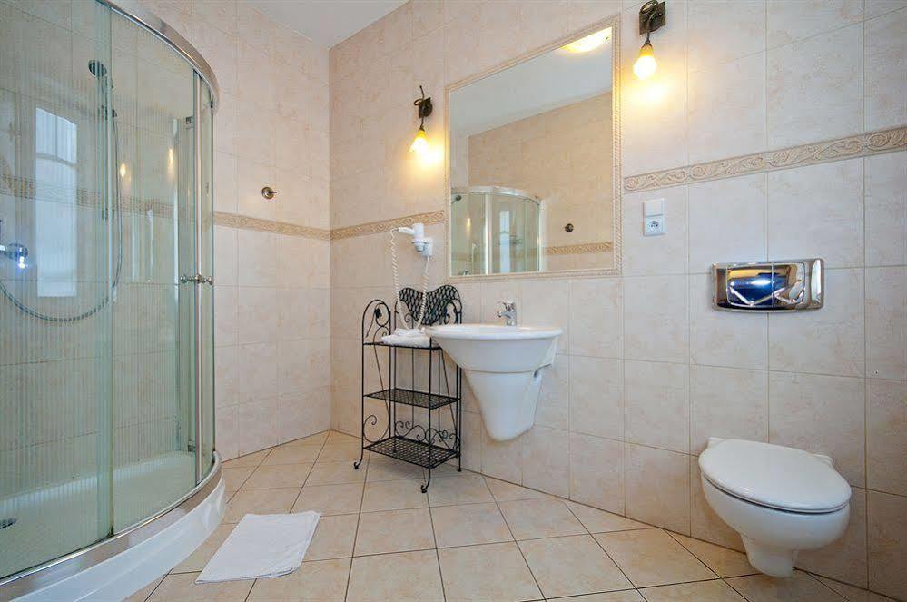 Aparthotel La Petite & 3*