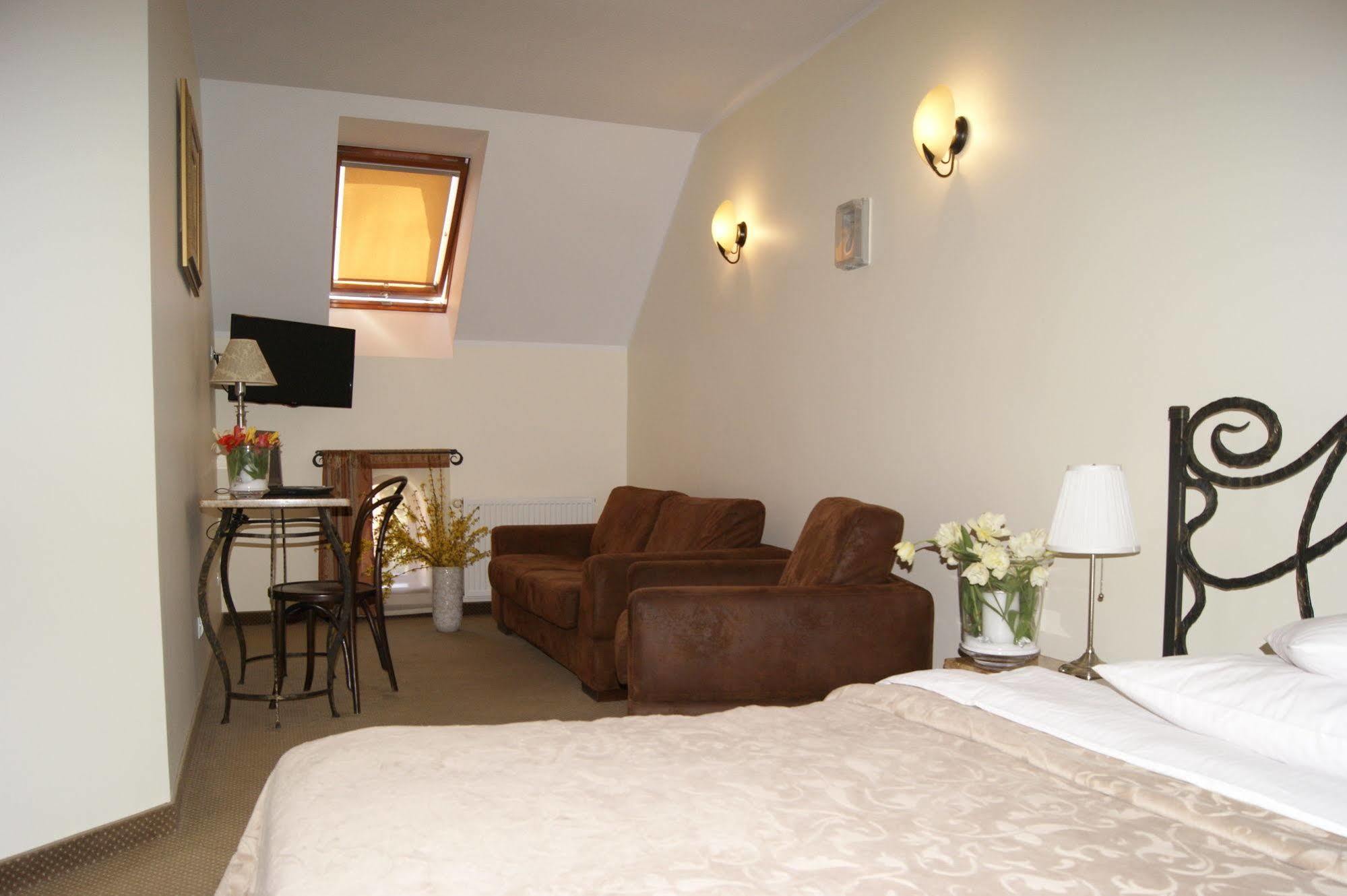 Oliwa Park Aparthotel 3*