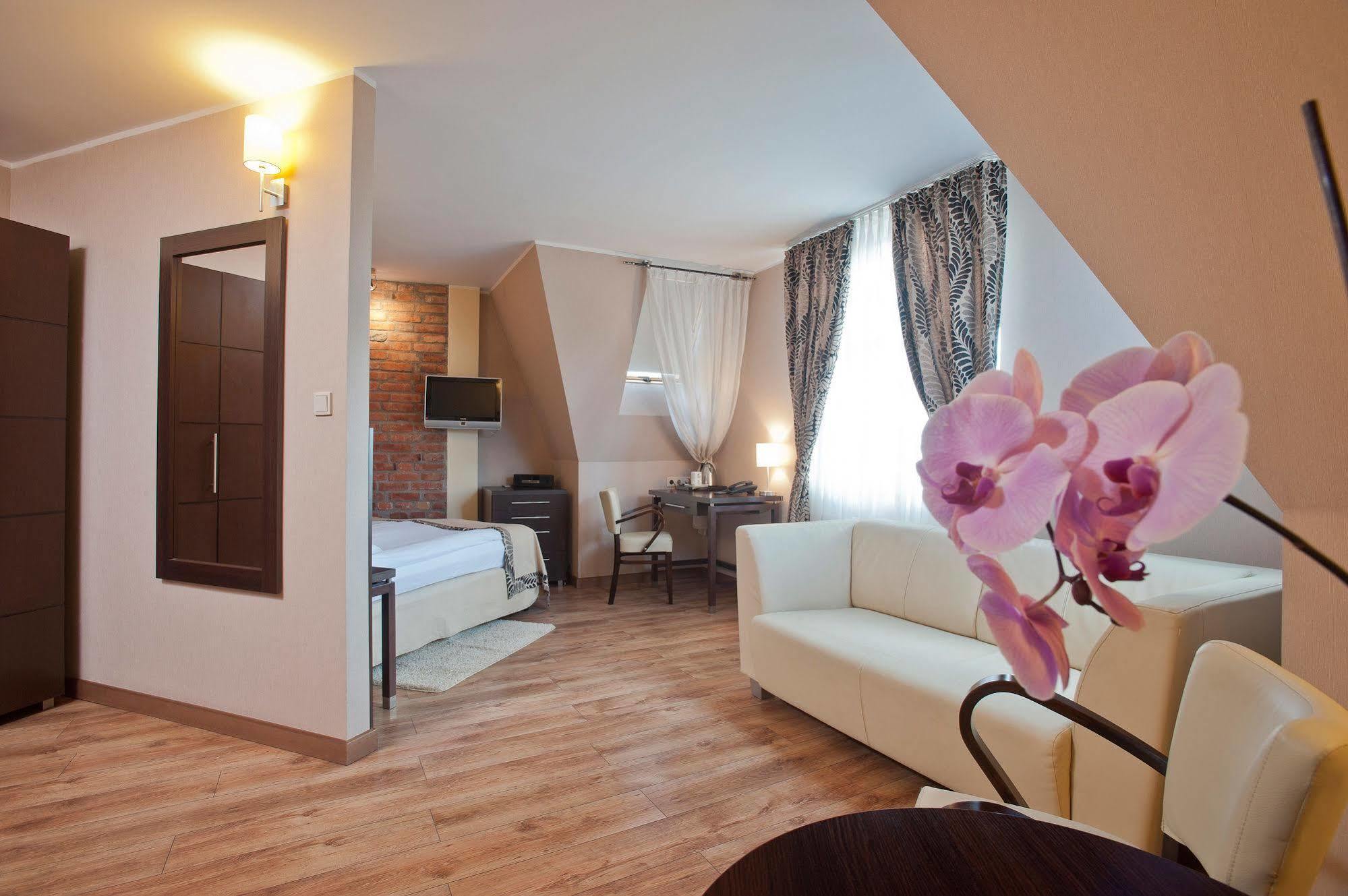 Hotel Bonum Old Town
