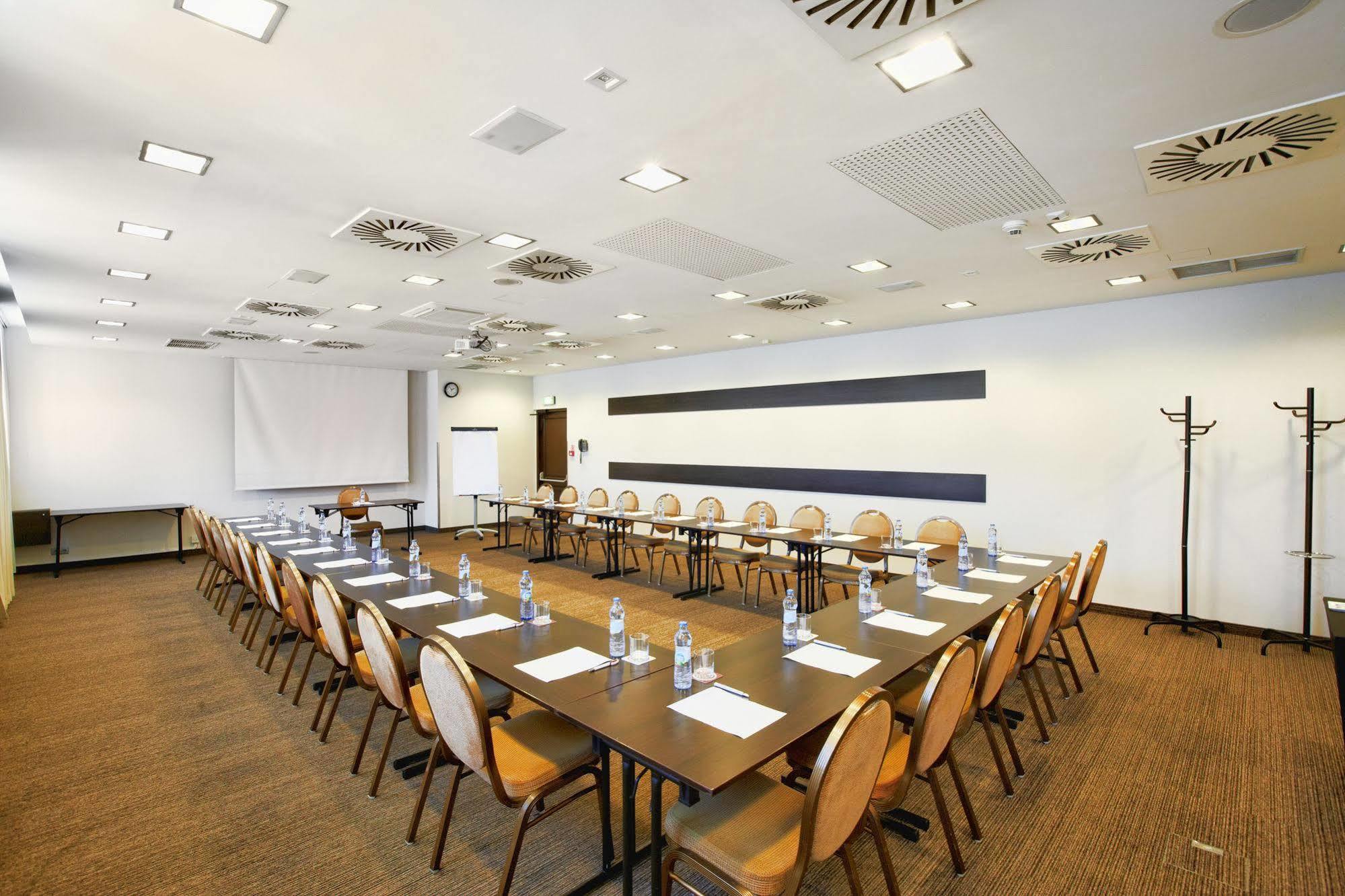 Qubus Hotel 4*