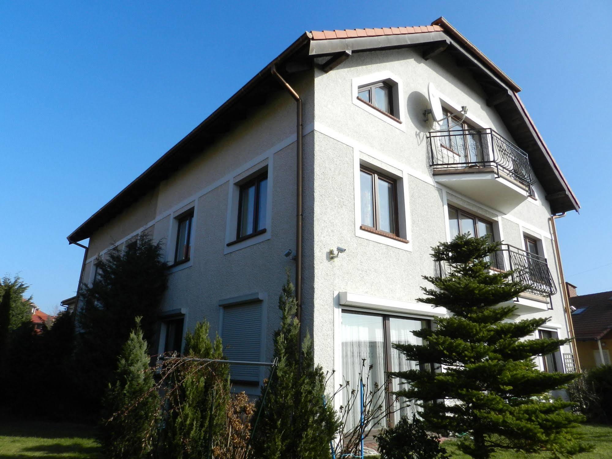 Alfa Guest house 3*