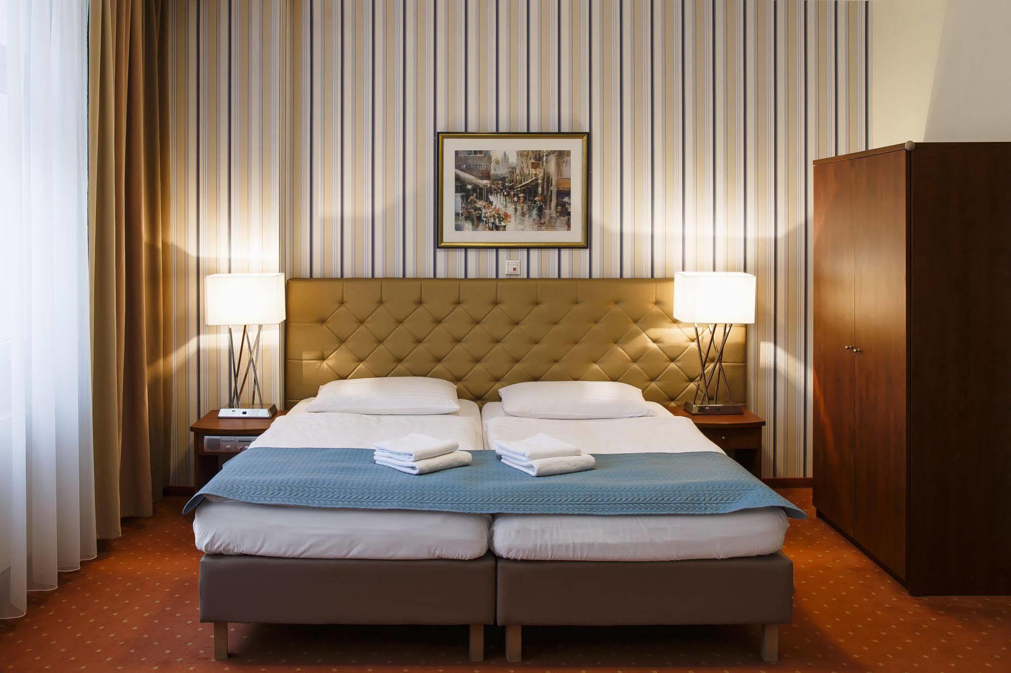 Gryf Hotel Gdansk