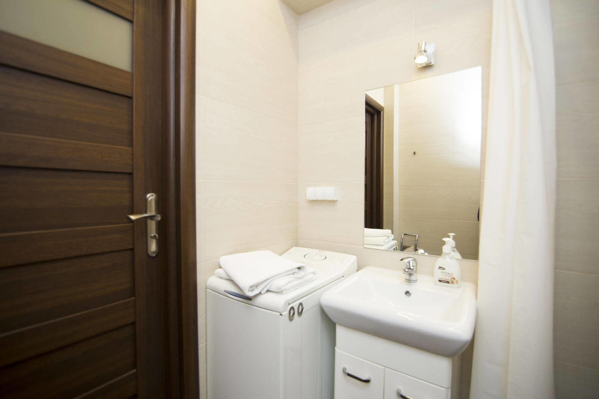 Rent A Flat - Korzenna St.