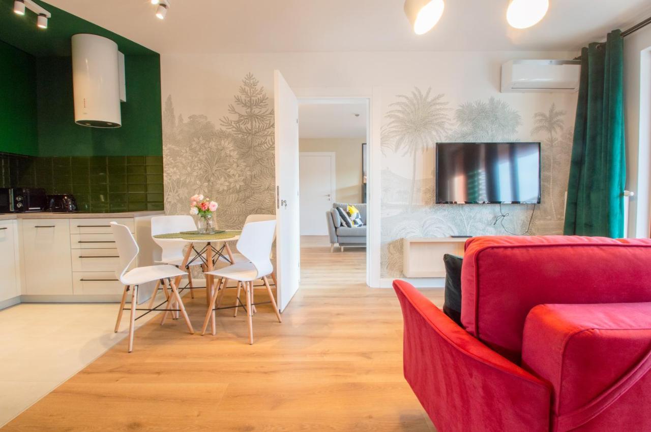 Grand - Waterlane Island Apartment