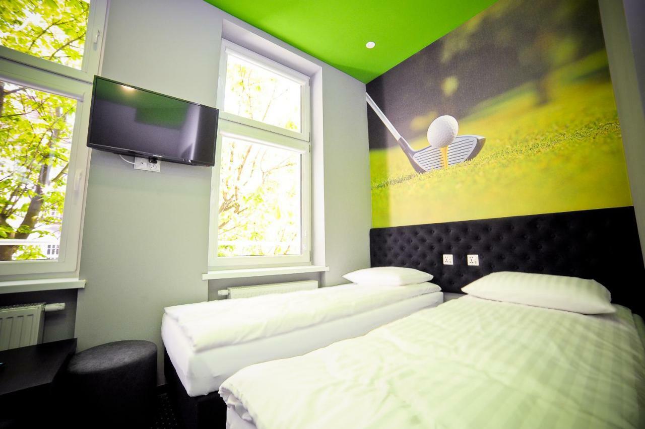 Olympic - Old Town Hostel *