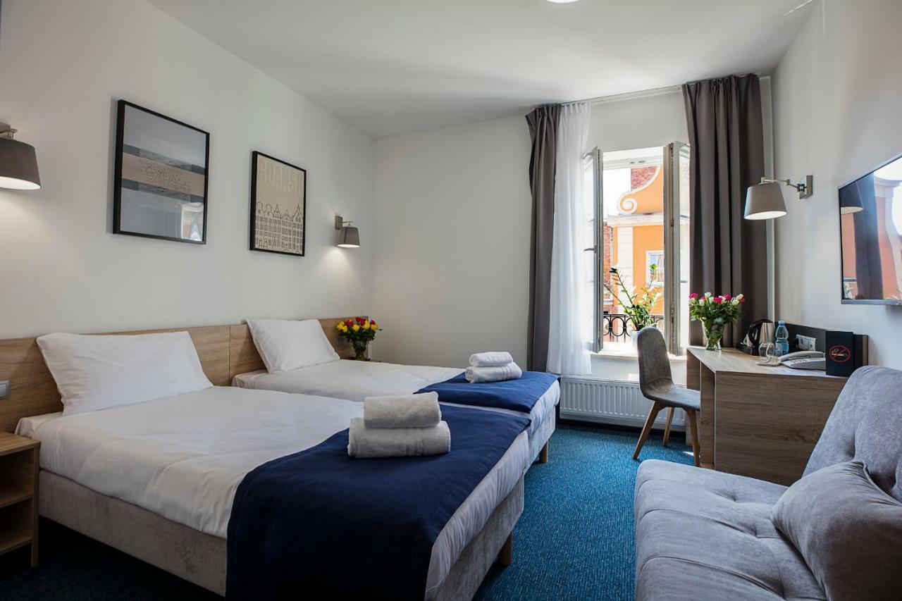 Fama Old Town Aparthotel 3*