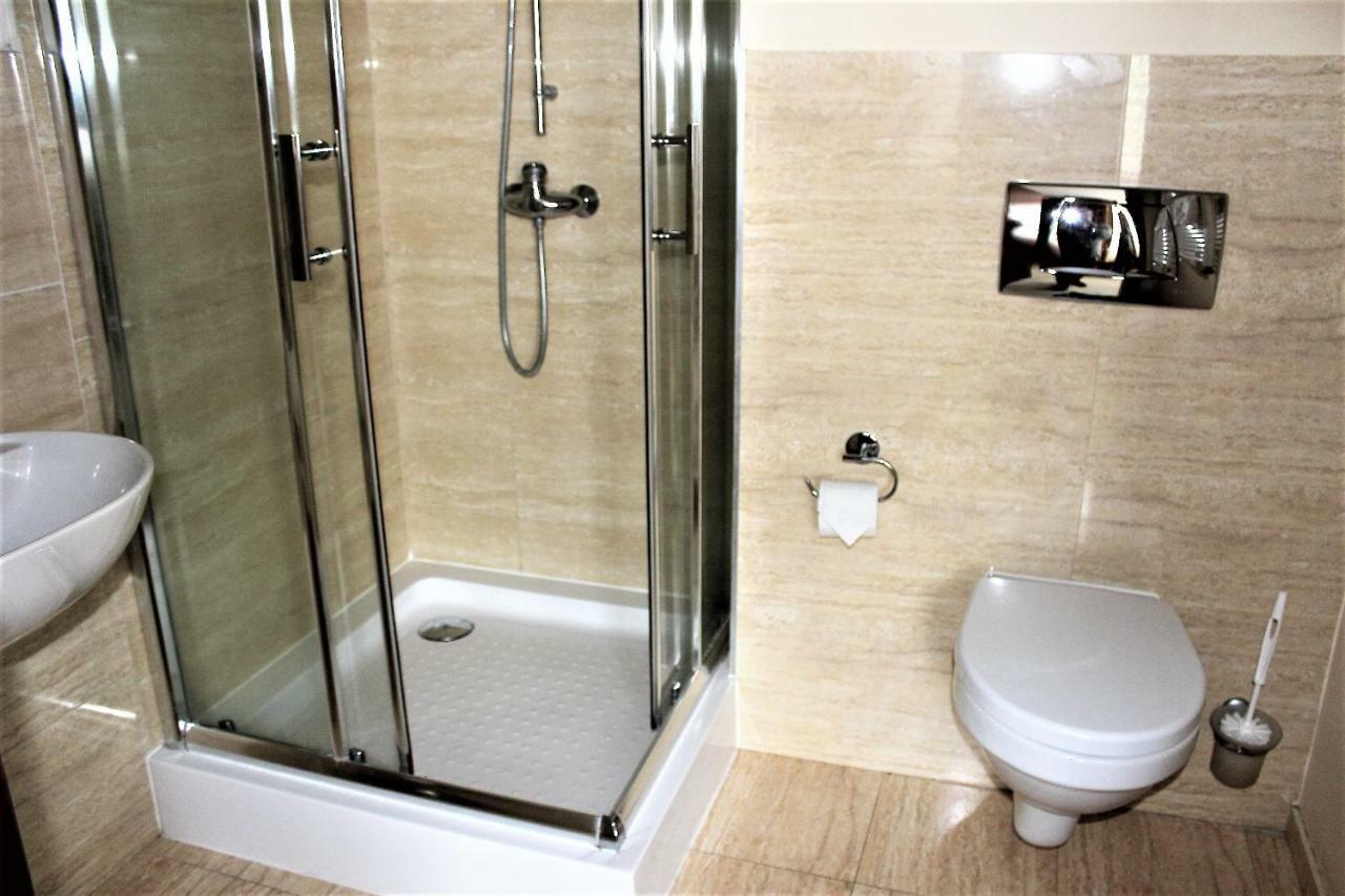 Parnas Old Town Bed & Breakfast 4*