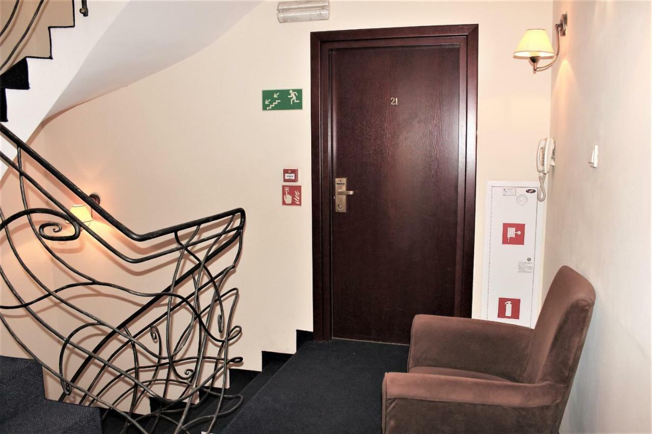 Parnas Old Town Bed & Breakfast 4*