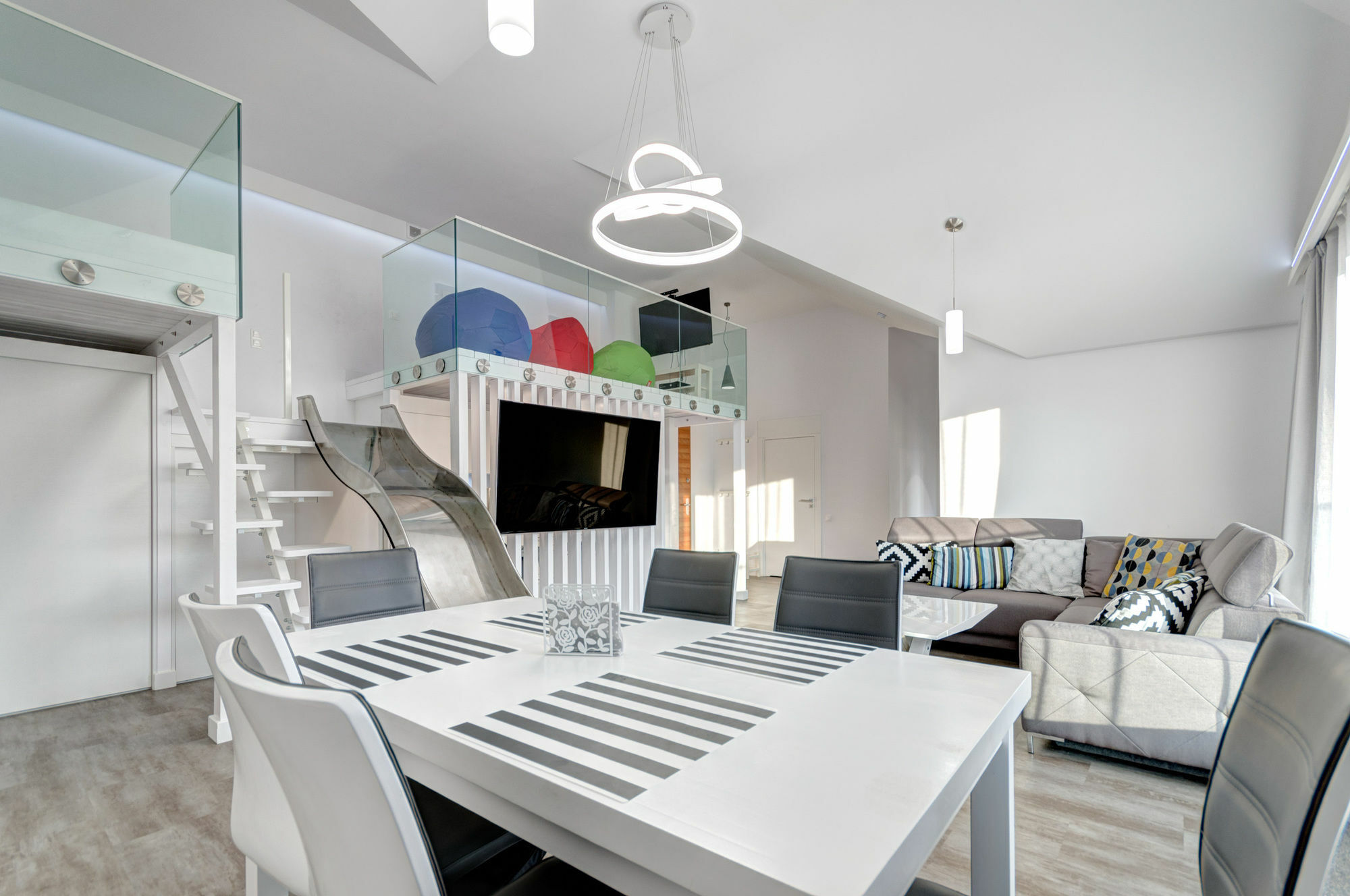 Domotel Waterlane Apartment