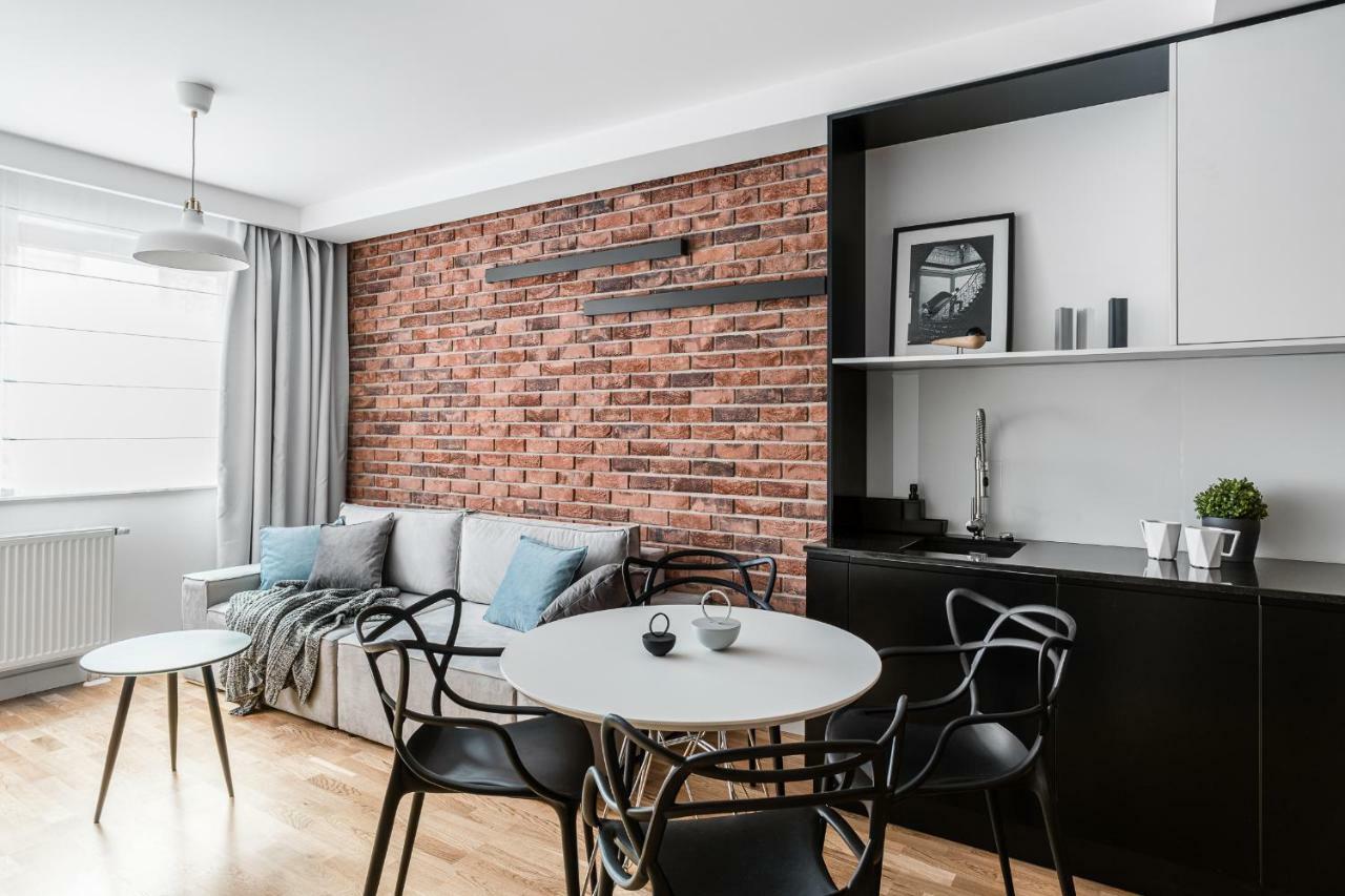 Waterlane Island - Riverview Pool, Spa, Gym & Parking By Downtown Apartment Gdansk