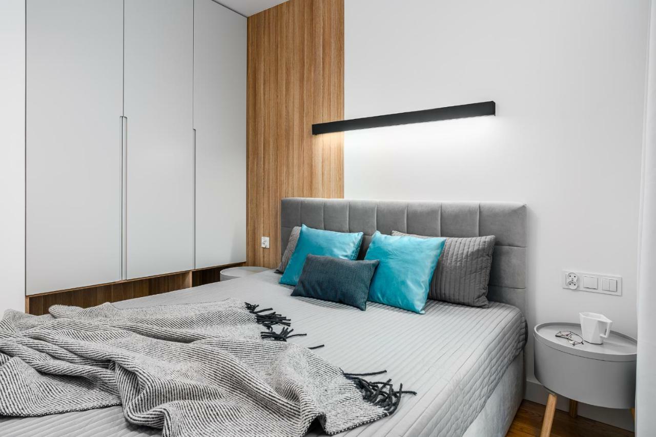 Waterlane Island - Riverview Pool, Spa, Gym & Parking By Downtown Apartment Gdansk