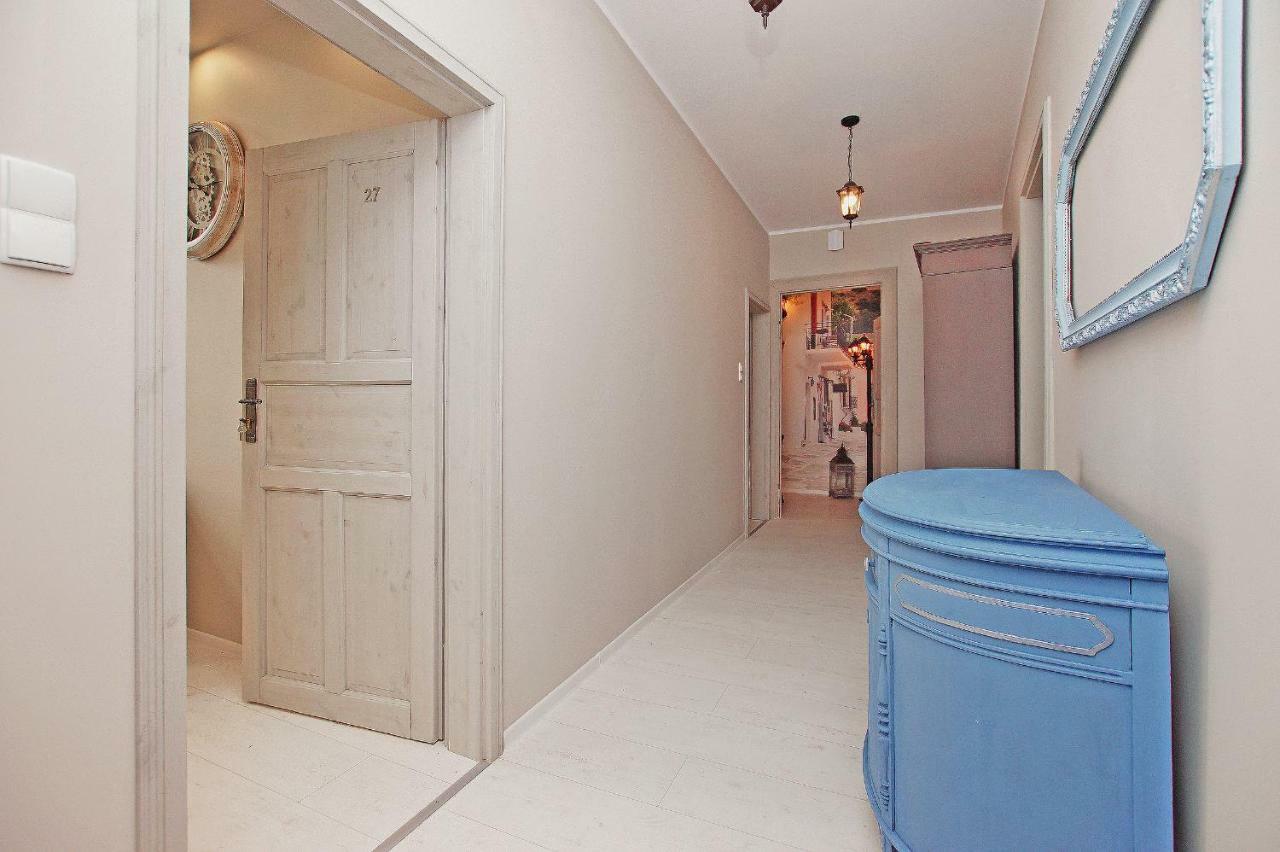 Old Town Apartment *