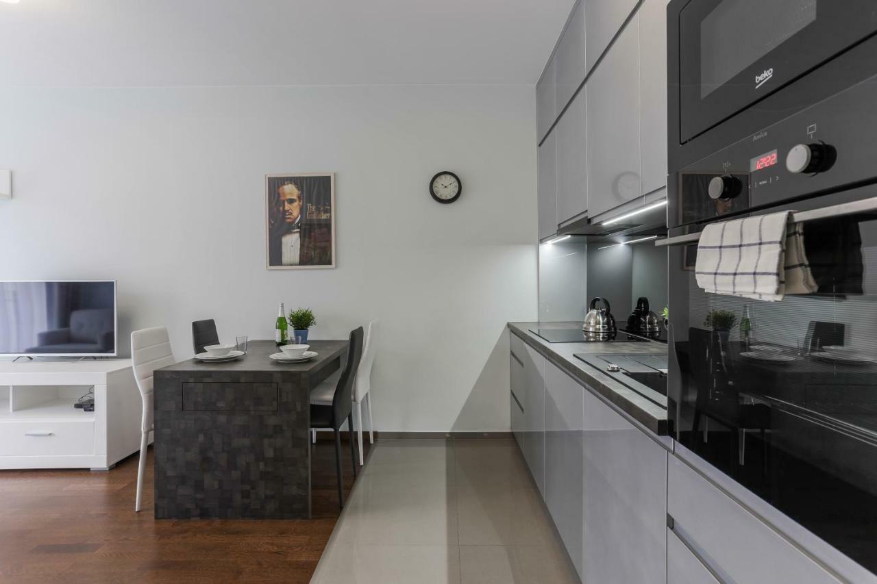 Modern Comfort Oldtown Apartment *