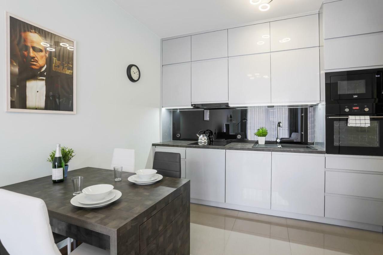 Modern Comfort Oldtown Apartment
