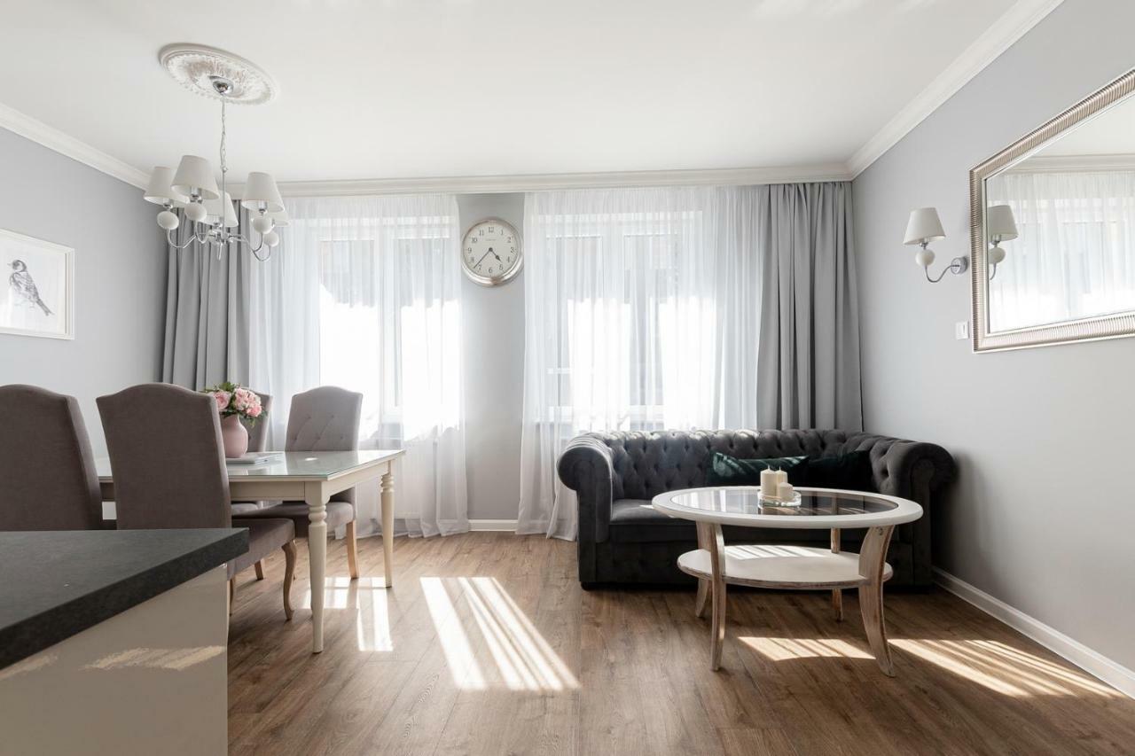 Luxury In Old Town - Free Parking *