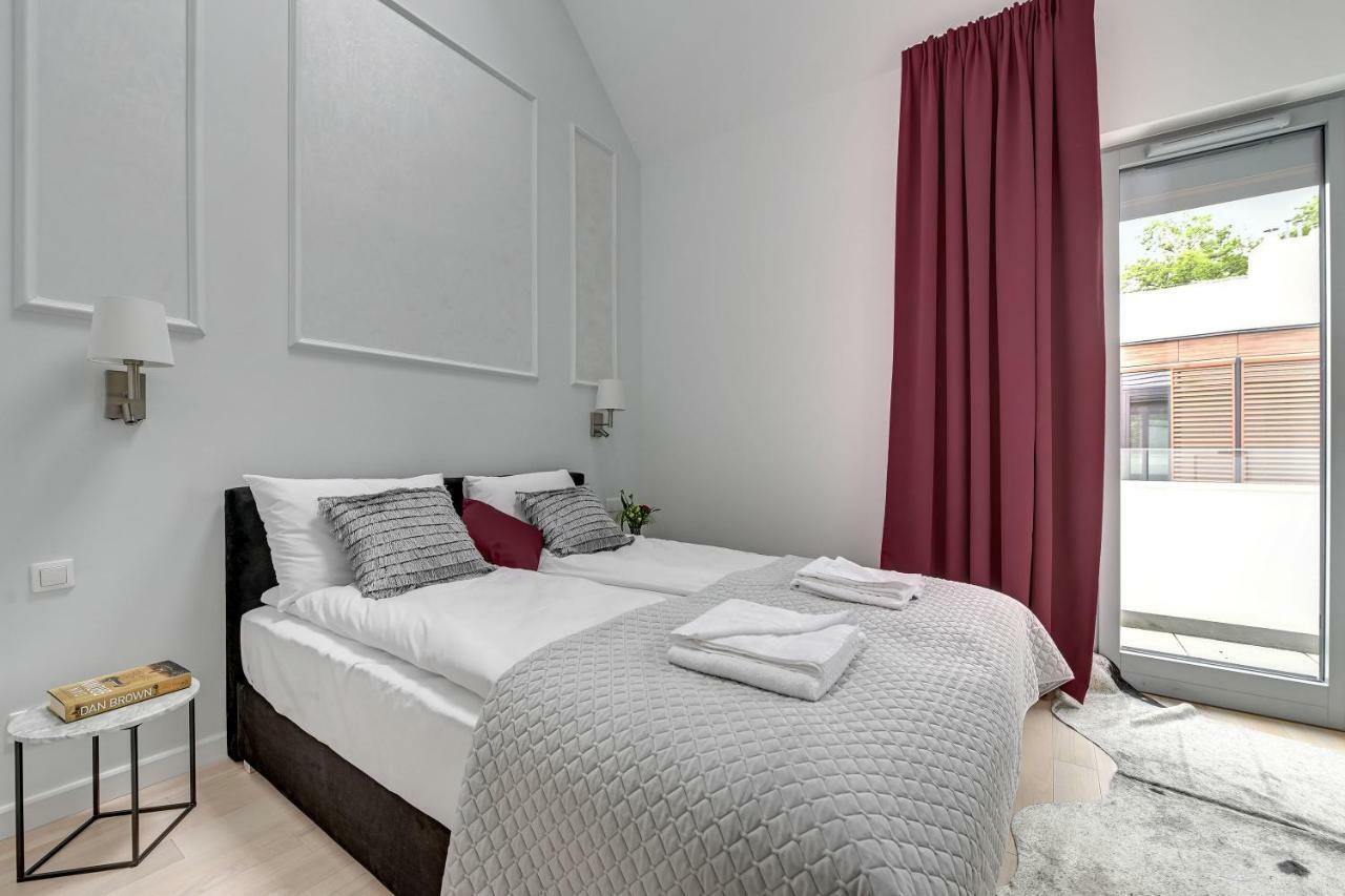 Apartment Flats For Rent - Sea