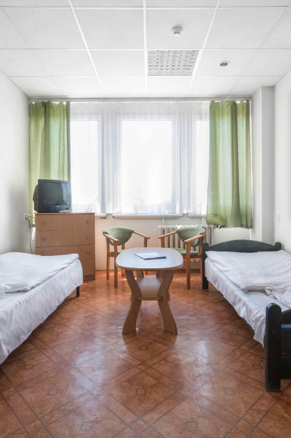 Hostel Dlugie Ogrody *