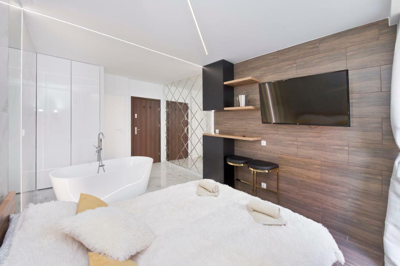 Yourapart Chmielna Park Exclusive Z Wanna Wolnostojaca Lub Jacuzzi * Gdansk