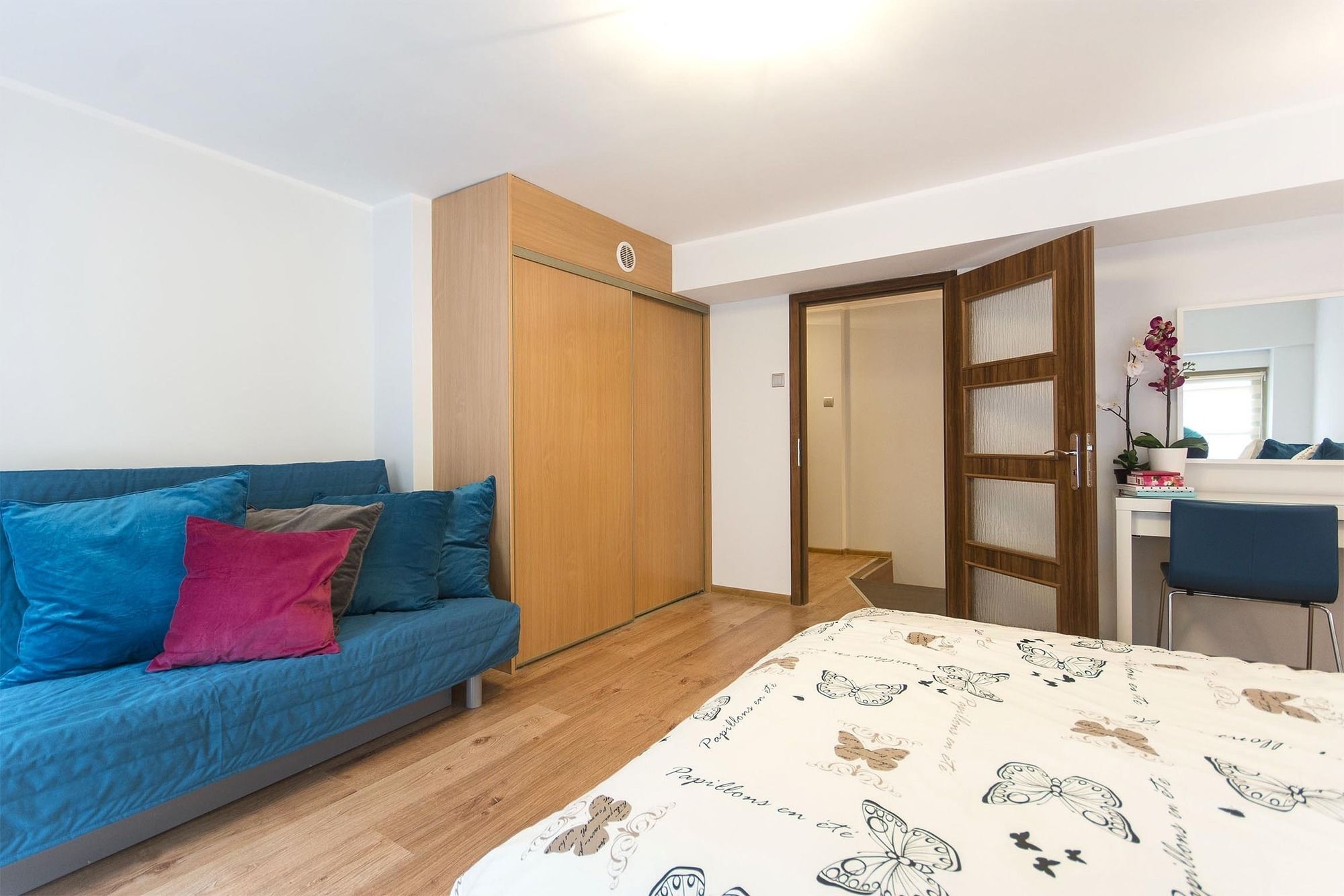 Apartment White Lions - Steps From Neptune *