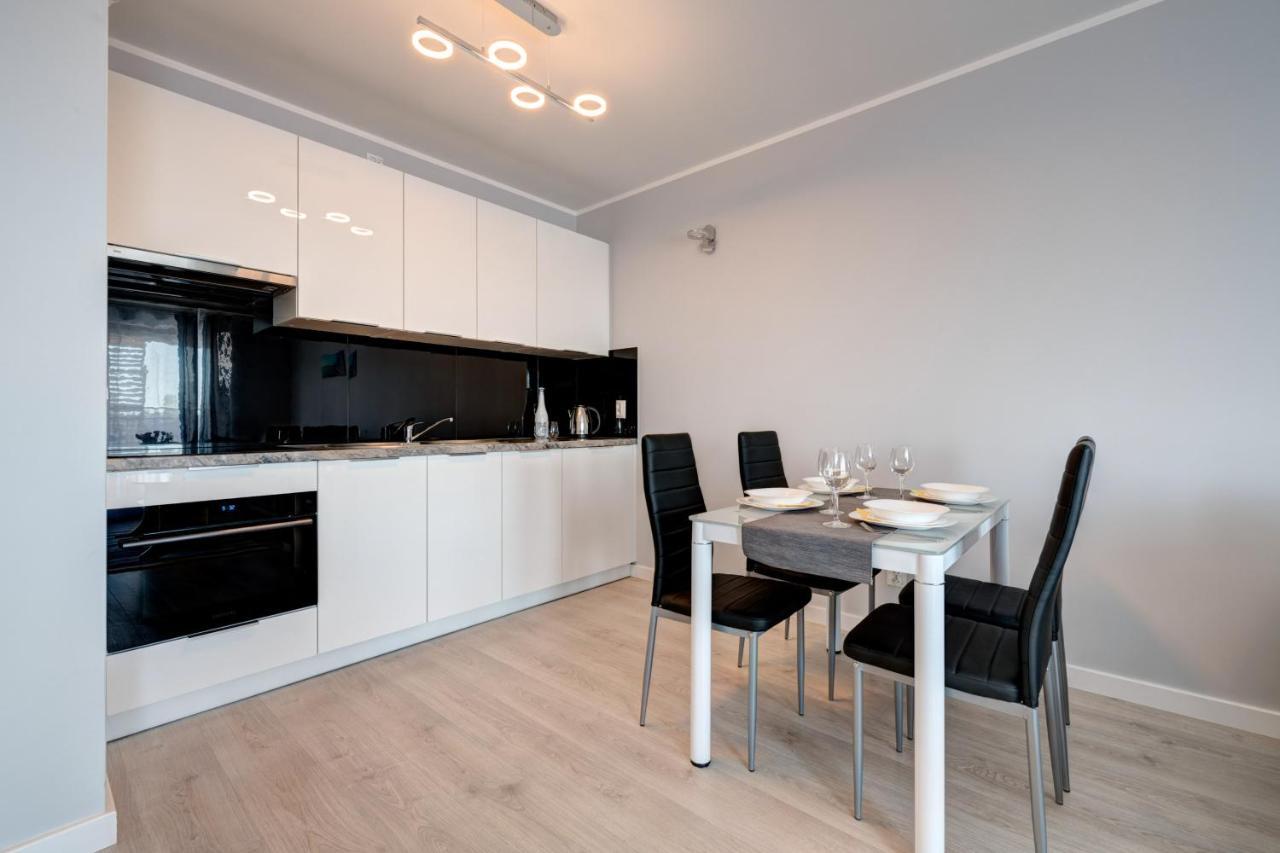 Live & Travel - Waterlane Island Gdansk