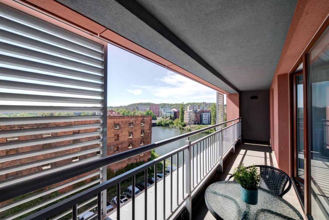 Live & Travel - Waterlane Island Gdansk