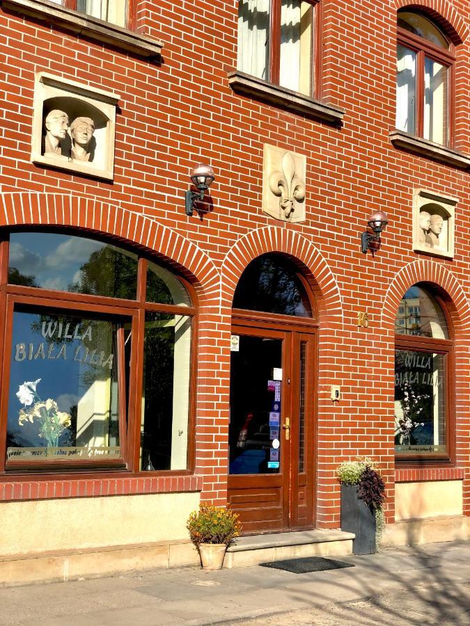 Biala Lilia Old Town Gdansk