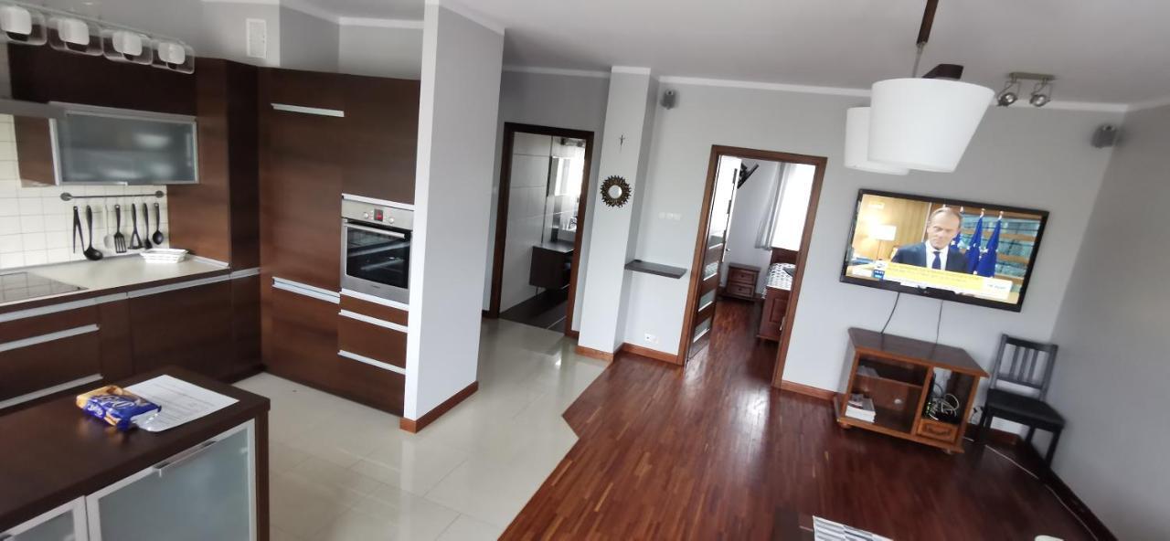 Familijny 3 64m2 Leilighet *
