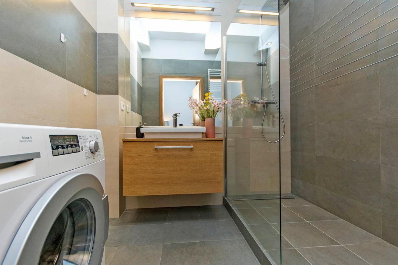 Royal - Neptun Park By Oneapartments Apartament