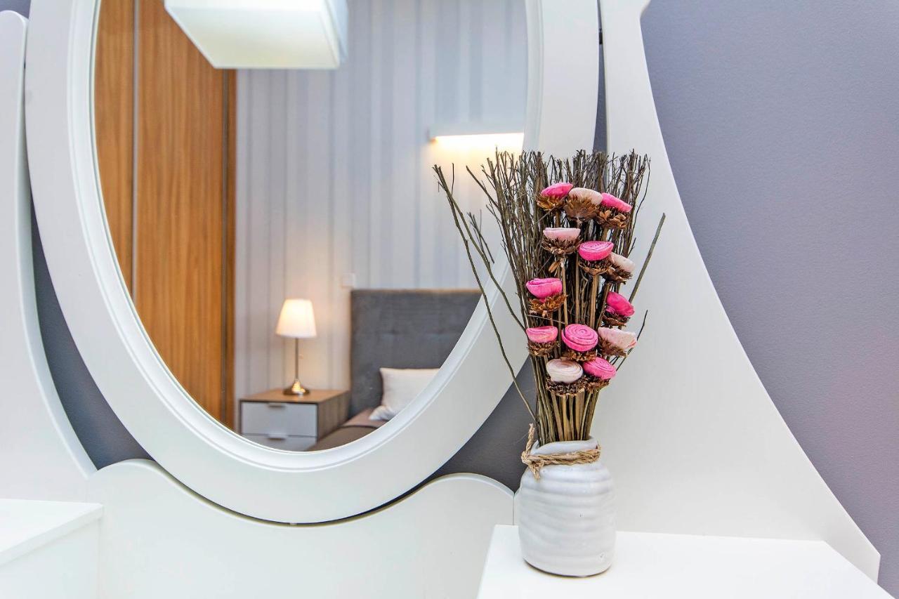 Royal - Neptun Park By Oneapartments *