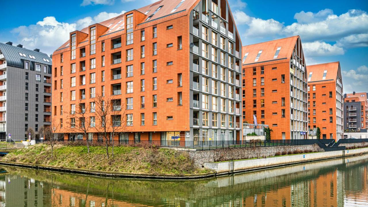 Maya's Flats & 24 - Hollywood * Gdansk
