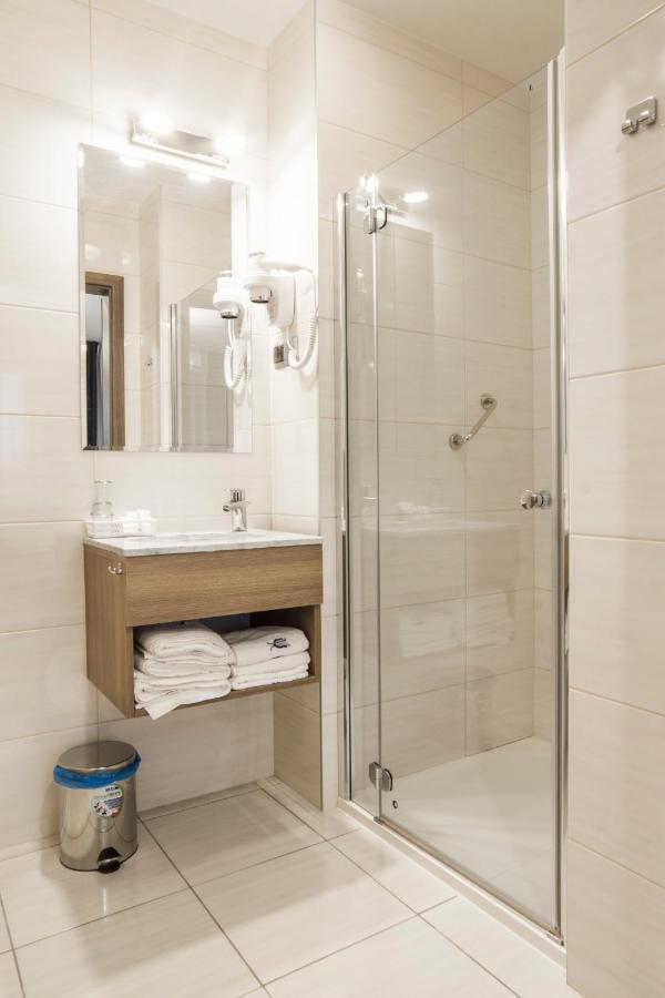 Hotel Urbi 2*