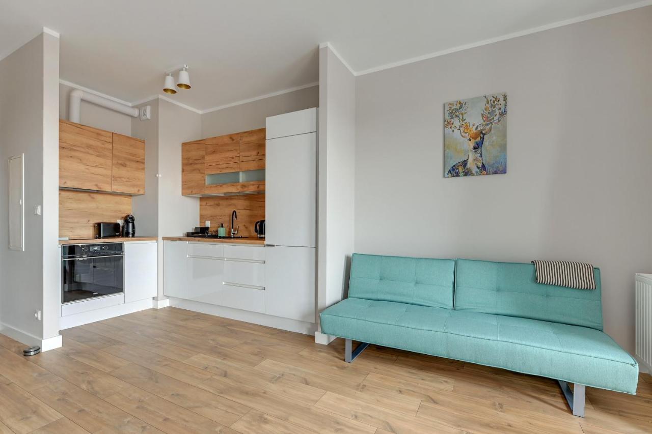 Blue Mandarin Garden Gates Apartment Gdansk
