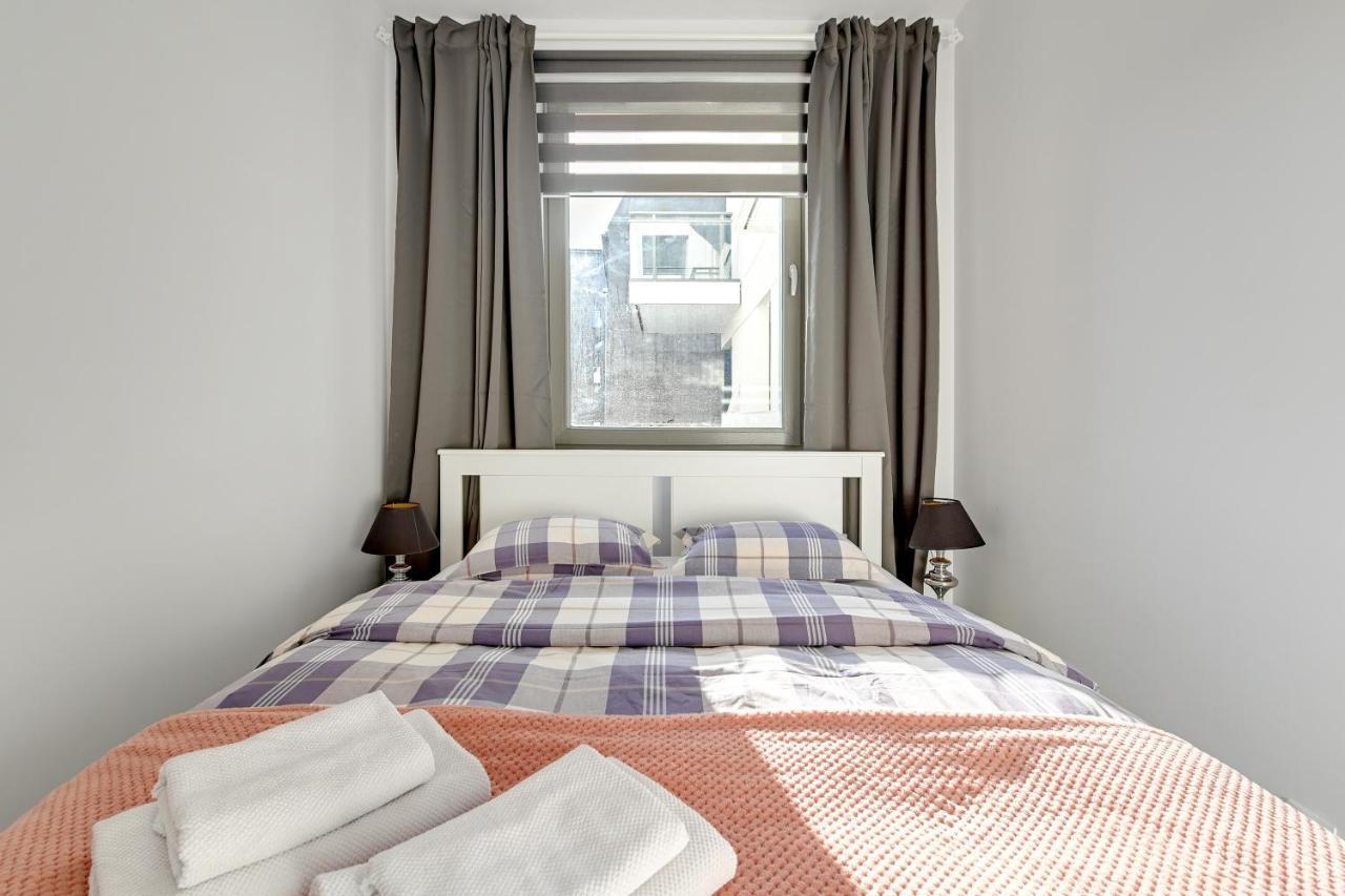 Blue Mandarin Garden Gates Apartment