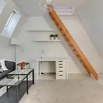 Little Crane Apartments By Triapart