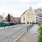 Apartments Gdansk Old Town Szafarnia By Renters