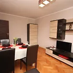 Rent A Flat Apartments - Dabrowszczakow St.