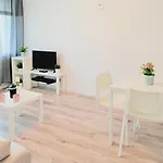 Kolobrzeska Apartment