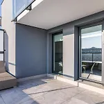 16Th Floor Sea View - Billberry Apartments