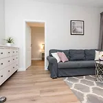 Vanilla Rentyear Apartments