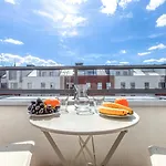 Megi & Greg Apartments