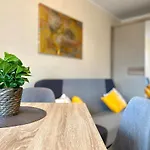 Claudia By Q4Apartments - 2 Min To The Beach