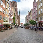 Apartament Przy Bazylice Mariackiej W Gdansku
