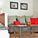 Ideal Apartments Red