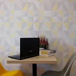 Initium Rooms - Pokoje Na Wynajem - Obroncow Wybrzeza 4D