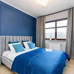 Glamour Rentyear Apartments