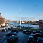 Gdanskie Apartamenty - Apartamenty - Dluga Z Widokiem Na Ratusz I Nad Motlawa