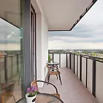 Ms Apartments Sky Tower IV