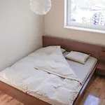 Bialy Zagiel - Apartament W Poblizu Molo W Brzeznie