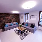 Loft Straganiarska Apartments