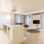 Apartment Szafarnia 5